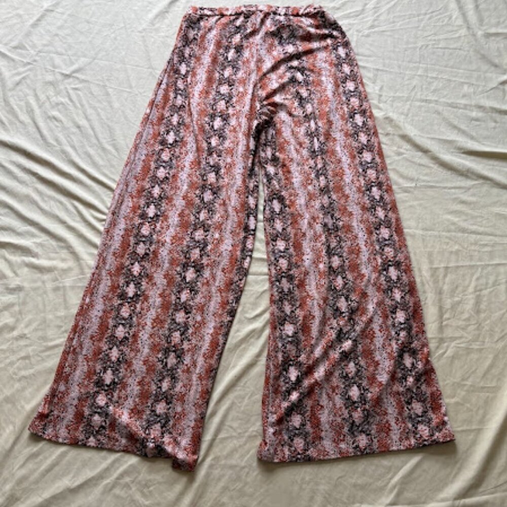 SG Boutique | Snake Print Wide-Leg Pants | Multicolor | Size XL - Picture 4 of 5